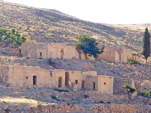 Jordania - Shobak - domy z epoki otomańskiej
