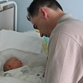 a to mój tatuś, bardzo troskliwie się mną zajmował i prawie cały czas był z nami