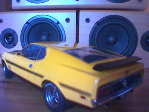 Ford Mustang Mach III 1971 AutoArt. Model wykonany perfekcyjnie w kadym calu jak na AutoArta przystalo.