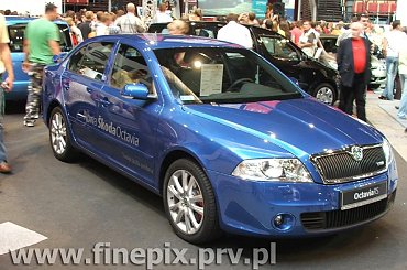 Auto Moto Show 2006 Katowice Spodek #zyzio2000 #Krais #zdjęcia #Katowice #AutoMotoShow2006 #Spodek