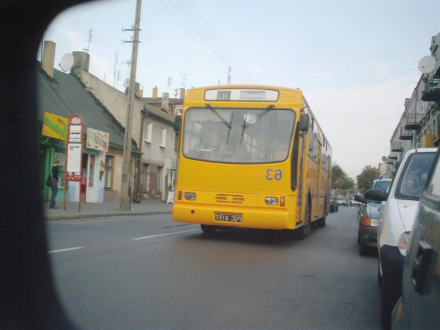 Ul Warszawska w Tomaszowie #tomaszów #lustro #autobus