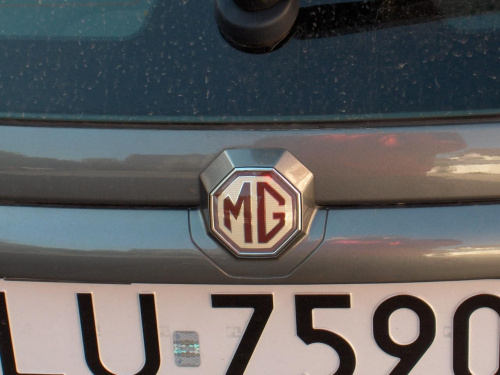 MG ZR