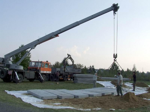 Łomianki, budowa pętli autobusowej przy Sierakowskiej