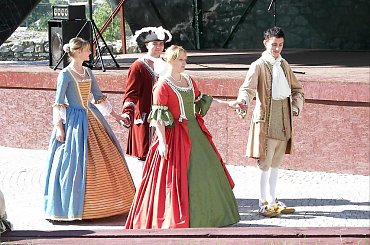 #Zamek #Ruiny #Ogrodzieniec #Podzamcze #Szwedzi #Impreza