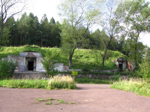 Bunkry w lesie koło Modliszowa 30.09.2006