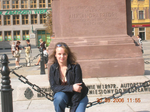 Ja :) pod pomnikiem Fredry na wrocławskim rynku :P