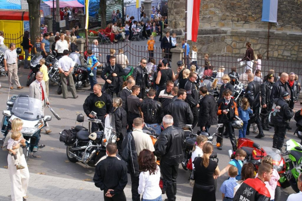 Motocyklowa Msza Święta na zakończenie sezonu - Bochnia 2006 #Bochnia #harley #motocykl #msza