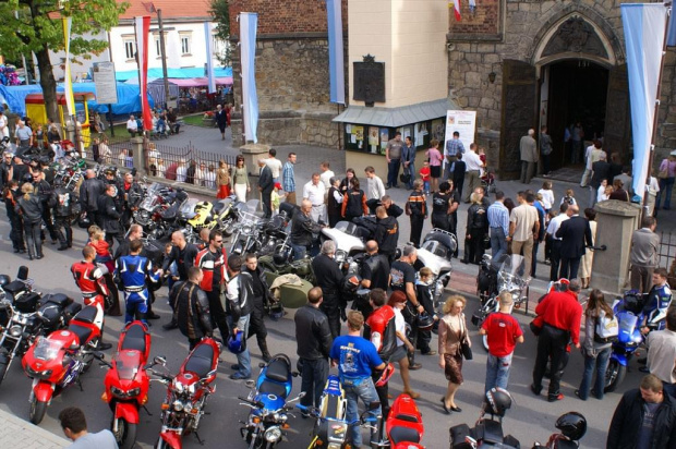 Motocyklowa Msza Święta na zakończenie sezonu - Bochnia 2006 #Bochnia #harley #motocykl #msza