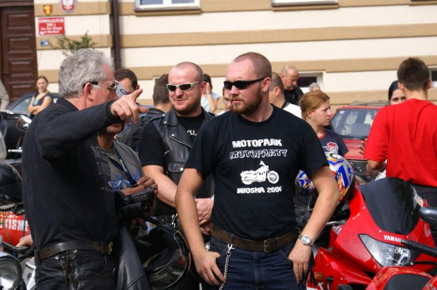 Motocyklowa Msza Święta na zakończenie sezonu - Bochnia 2006 #Bochnia #harley #motocykl #msza