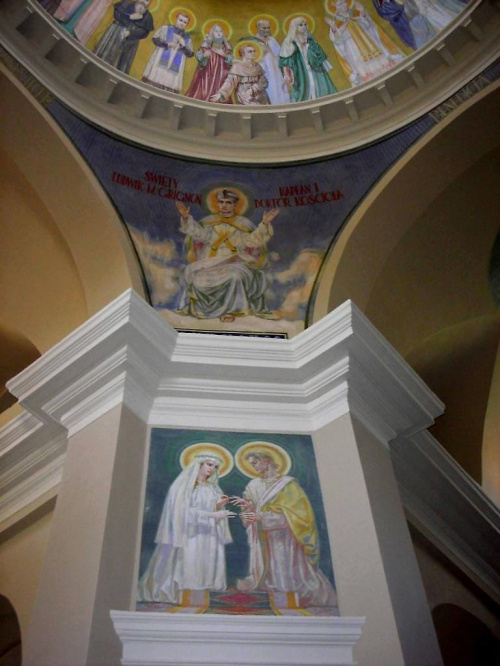 Mokobody - Sanktuarium Matki Bożej Budzieszyńskiej. Polichromia.