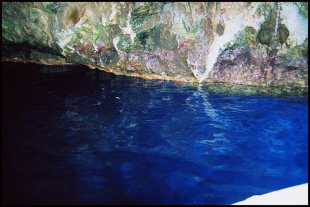 lazurowa grota pod wyspą Capri