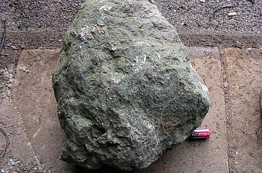 Kamienie od 2 kg do około 150 kg #meteorytopodobne