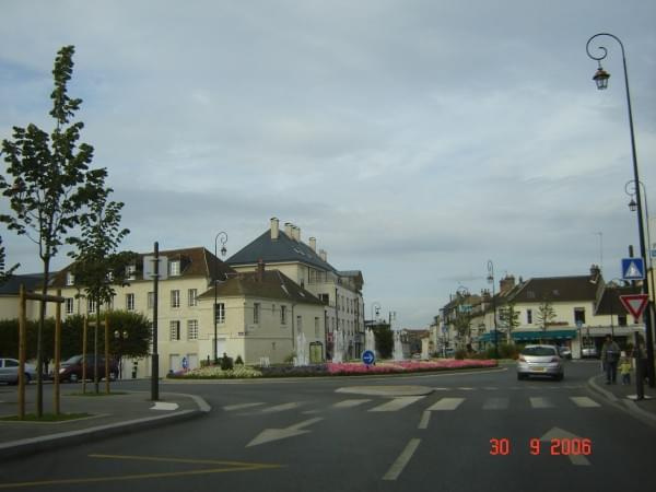 Compiegne - ulice poza centrum