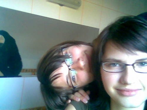 2006-06-10 Kynia i Mylenka, która w okularach jest podobno podobna do Kyni =P