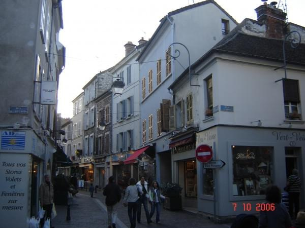 Fontainebleau - ulice w centrum