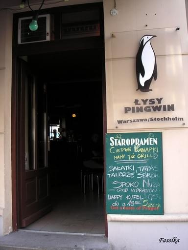 Ulica Ząbkowska - bar "Łysy Pingwin"