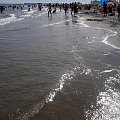 Przypływ na plaży na Coney Island