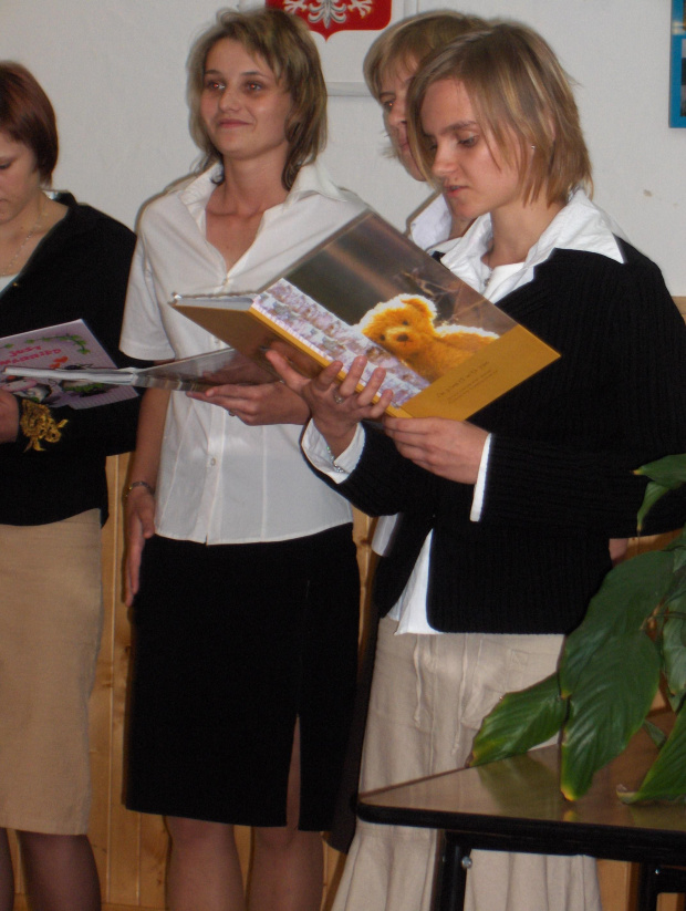W dniu 12 października 2006 r. w Internacie ZS w Sobieszynie odbył się apel z okazji Dnia Edukacji Narodowej #Internat #Sobieszyn #MagdalenaOlszak #MonikaKoszara