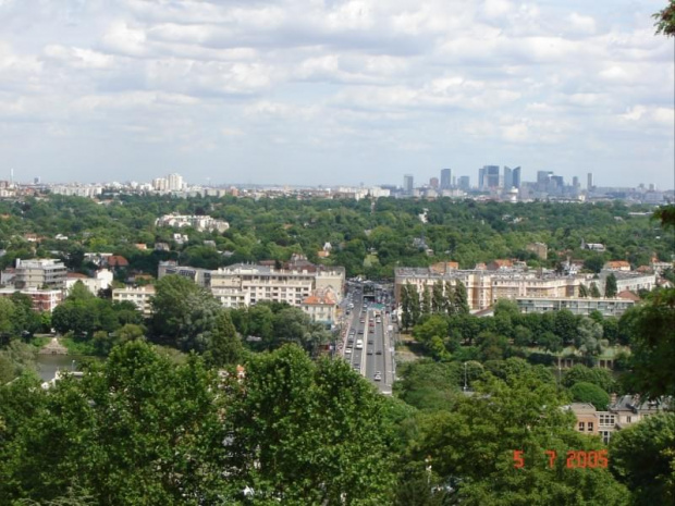 Saint-Germain-en-Laye - widok na La Défense