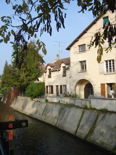 Aulnay sur Mauldre - nad rzeczkš Mauldre