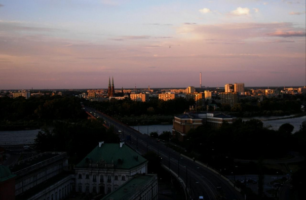 Widok z wieży Kościoła Świętej Anny na warszawską Pragę