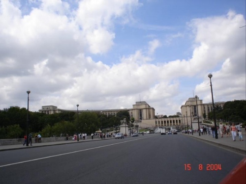 Paris VII (7. dzielnica Paryża) - Place de Varsovie (Plac Warszawski)