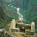 Widok z Huayna Picchu na dolinę Urubamby, Peru