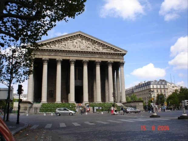 Paris VIII (8. dzielnica Paryża) - Kociół więtej Magdaleny (F - Église de la Madeleine) - na pograniczu 1. i 8. dzielnicy Paryża