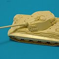 Tygrys Królewski z wieżą Henschel
Skala 1:72
Revell