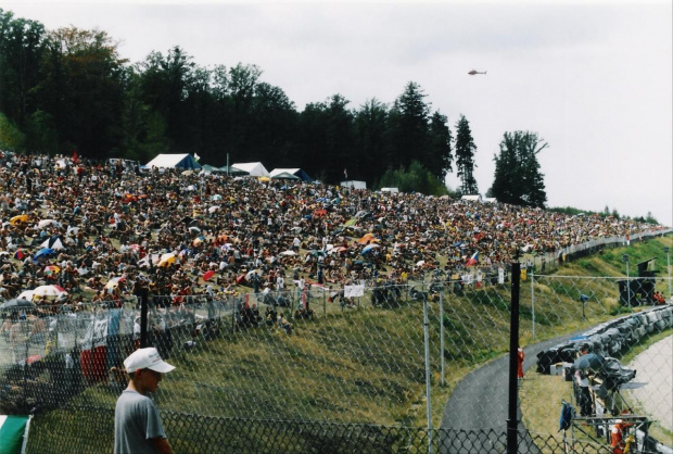 Zdjęcia z motocyklowego Grand Prix Czech w Brnie 2003r