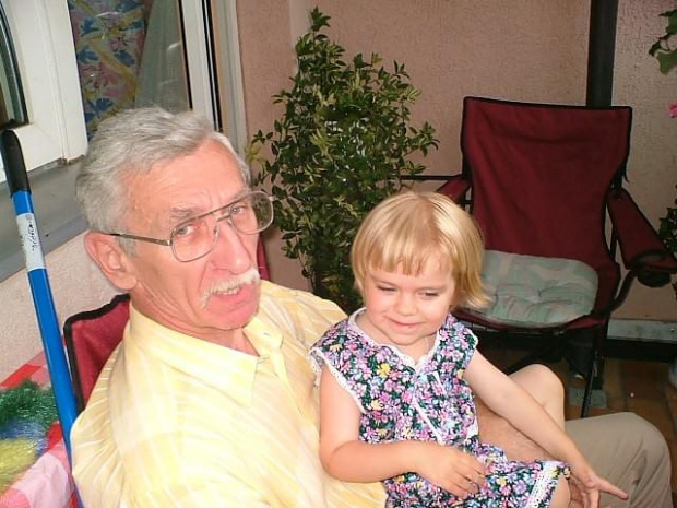 Dziadek i wnuczka 2004