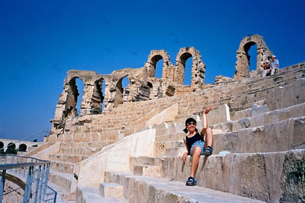 Tunezja - ruiny amfiteatru rzymskiego w El Jem.