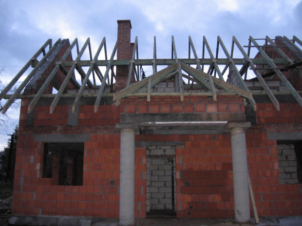 Widok od frontu - więźba