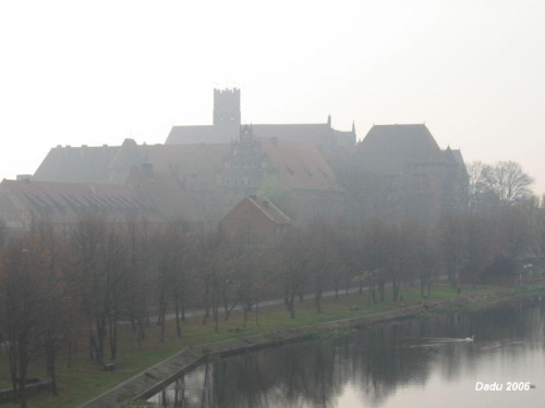 Malbork z okna pociągu