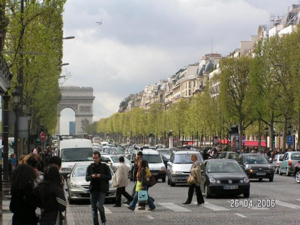 Paryż av.Champs de Elysees oraz nowoczesna dzielnica La Defense