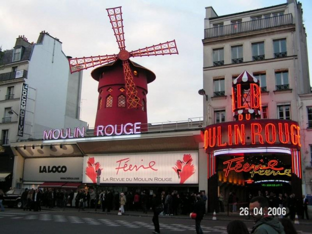 Pigalle,Moulin Rouge,katedra Notre Dame i widok z katedry,Hotel de Ville w dzielnicy Marais