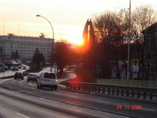 piątek 24 XI, wschód słońca za Wielką **