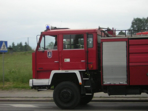 Ciężki samochod ratowniczo-gaśniczy JELCZ 014 na podwoziu samochodu Jelcz p 442 DS 4X4
---------
Fot- Piotr Stanek