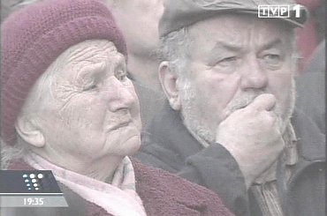 Specjalne wydanie głównych "Wiadomości" 13 grudnia 2006 roku - 25. rocznica ogłoszenia stanu wojennego.
www.TVPmaniak.tv.pl #tvp #tvp1 #wiadomości #gawryluk #dorota #StanWojenny #tvpmaniak