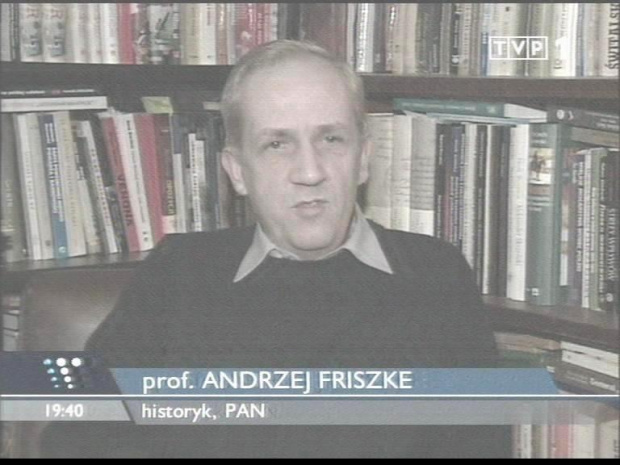 Specjalne wydanie głównych "Wiadomości" 13 grudnia 2006 roku - 25. rocznica ogłoszenia stanu wojennego.
www.TVPmaniak.tv.pl #tvp #tvp1 #wiadomości #gawryluk #dorota #StanWojenny #tvpmaniak