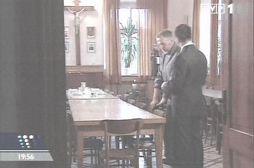 Specjalne wydanie głównych "Wiadomości" 13 grudnia 2006 roku - 25. rocznica ogłoszenia stanu wojennego.
www.TVPmaniak.tv.pl #tvp #tvp1 #wiadomości #gawryluk #dorota #StanWojenny #tvpmaniak