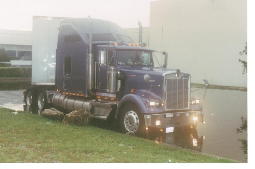 Kenworth W 900