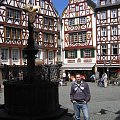Bernkastel-Kues - bardzo fajne miasteczko położone nad Moselą niedaleko od Trier - 1 maja 2006 #Ren #Loreley #Trier #Koblencja #Mosela #Bruksela #Niemcy #Belgia