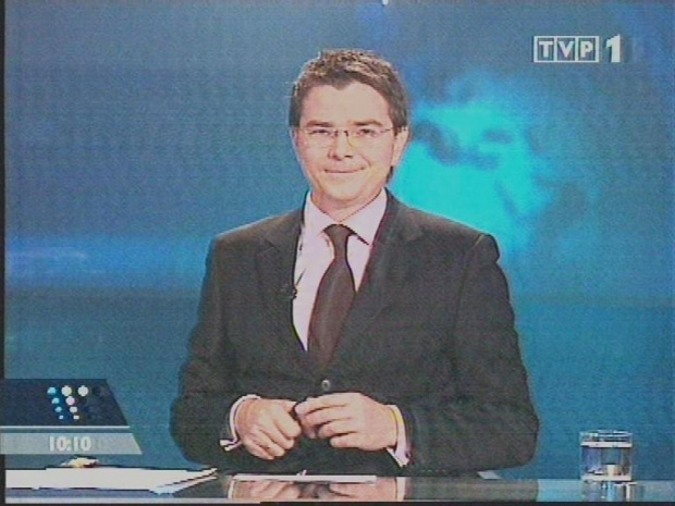 Specjalne wydanie "Wiadomości" TVP 7 stycznia 2007 roku - abp Stanisław Wielgus rezygnuje z urzędu metropolity warszawskiego, ingres zatrzymany. Prowadzi Marcin Leśkiewicz. www.TVPmaniak.pl