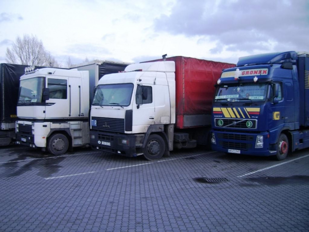 Renault Magnum, Maz, Volvo FH12 420 #RenaultMagnumMazVolvo