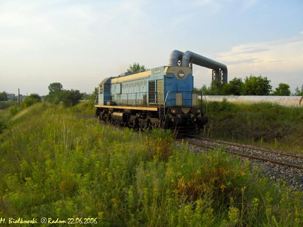 Radom Elektrociepłownia. TEM2-303 wjeżdża do zakłady macierzystego