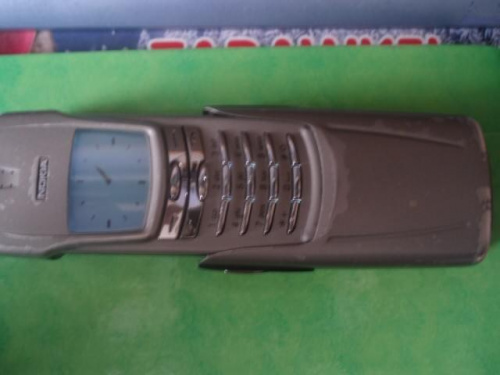 Nokia 8910