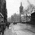 Nie istniejąca dzisiaj kamienica przy ul.Dąbrówki.Nie istniejące juz Kanonie przy Katedrze,Nie istniejąca zabudowa ,stare widoki Parku Miejskiego.Fotograficzny plener PTF Gniezno w parku Miejskim. Lata50-te dworzec i Kareja