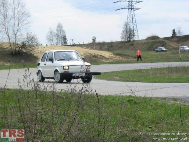 Zorganizowany przez TRS Racing wyścig na torze kartingowym Wyrazów pod Częstochową