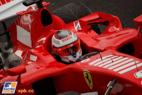 Kimi w F2007